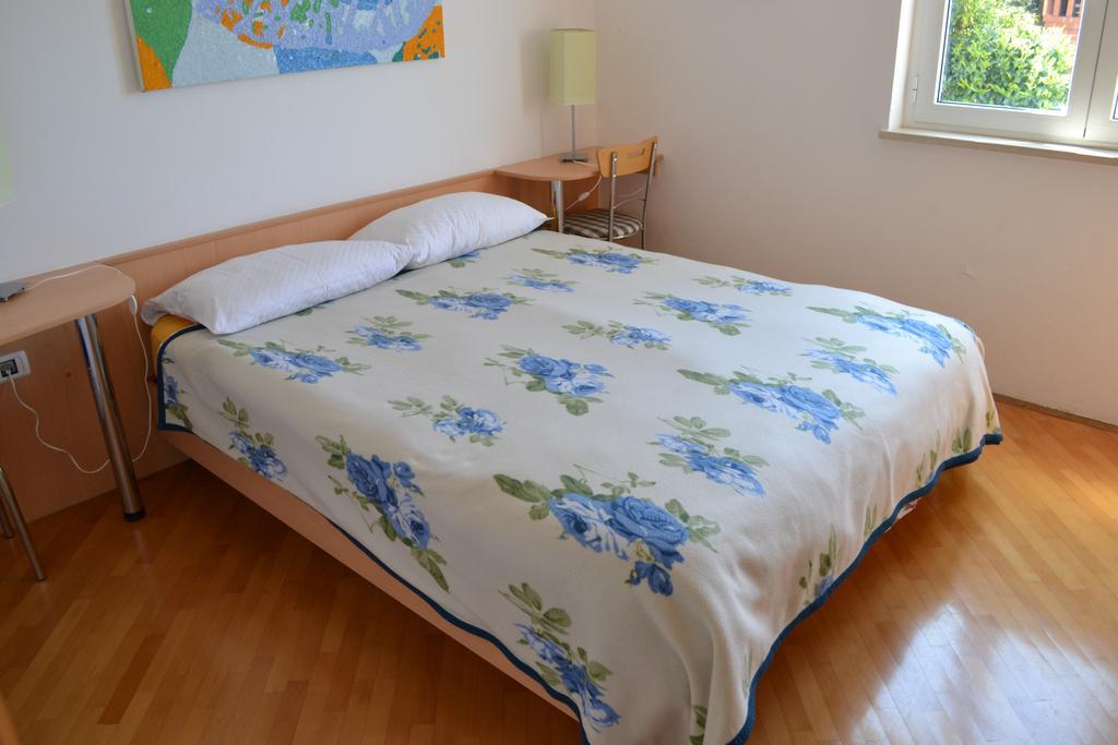 Apartment Jugo ピラン エクステリア 写真